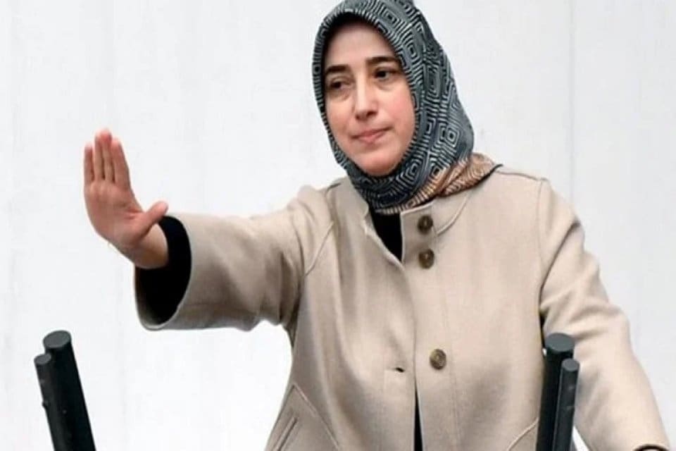 AK Parti Genel Başkanvekili &Ouml;zlem Zengin, Yeniden Refah Partisi'nin Cumhur