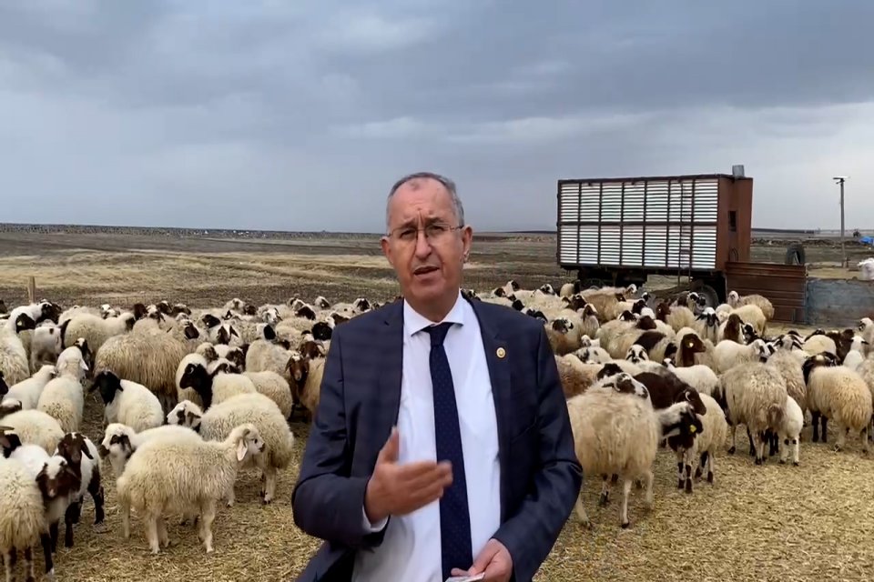 Cumhuriyet Halk Partisi (CHP) milletvekilleri, parti meclisi üyeleri ve yüksek