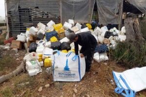 Değirmendere ve Karaveliler k&ouml;ylerindeki &uuml;reticilere biriktirdikleri atık karşılığında organik solucan