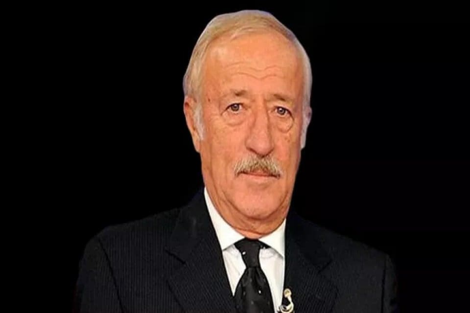 Ziya Şeng&uuml;l, T&uuml;rk eski milli futbolcu, teknik direkt&ouml;r ve futbol
