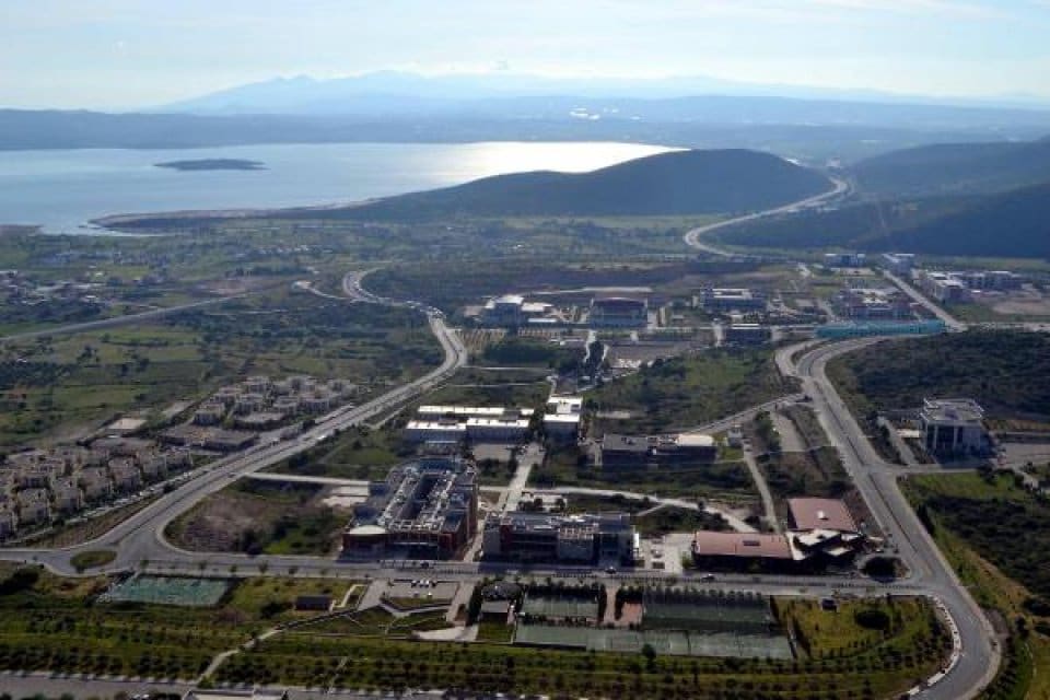 İzmir Y&uuml;ksek Teknoloji Enstit&uuml;s&uuml; (İYTE) kamp&uuml;s&uuml;nde planlanan ve y&uuml;ksek teknoloji