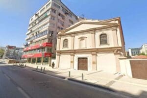 İzmir'de tartışmalara neden olan Zorlu Holding&nbsp;projesinin yapılacağı alanın&nbsp;bitişiğinde yer alan&nbsp;Santa