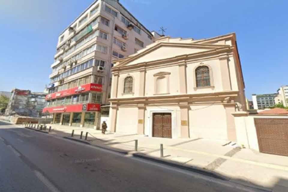 İzmir'de tartışmalara neden olan Zorlu Holding&nbsp;projesinin yapılacağı alanın&nbsp;bitişiğinde yer alan&nbsp;Santa