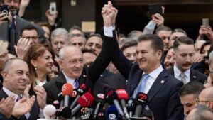 Türkiye Değişim Partisi Genel Başkanı ve CHP Erzincan Milletvekili Mustafa Sarıgül, TDP Parti Meclisi’nin toplantısının