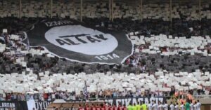 Siyah-beyazlı kulüp geçen sezon Süper Lig’den düştükten sonra olağanüstü seçimle