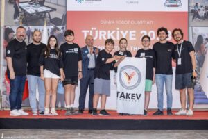 İzmir Büyükşehir Belediye Başkanı Tunç Soyer, gelecek yıl Kasım ayında