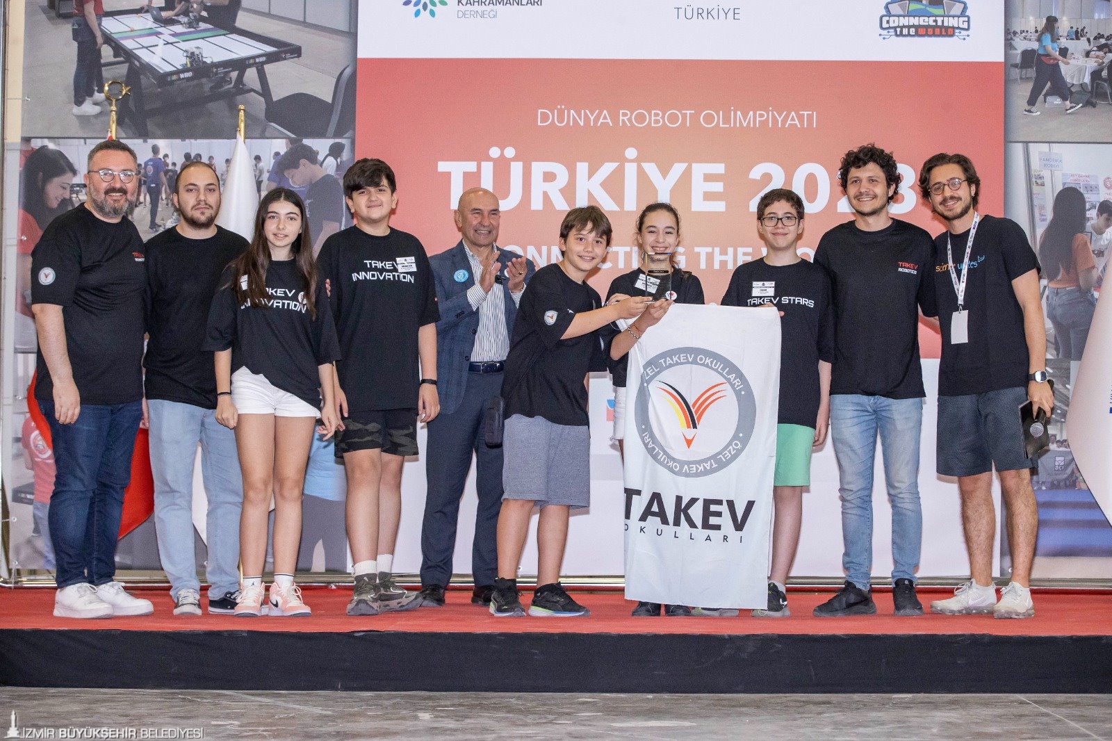 İzmir Büyükşehir Belediye Başkanı Tunç Soyer, gelecek yıl Kasım ayında