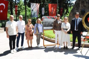 Büyük Önder Atatürk’ün Karşıyaka’yı ziyaret ettiği ve Kaf Sin Kaf’ın