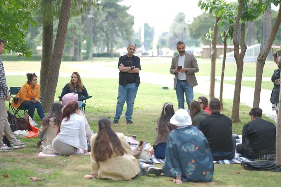 İzmir Büyükşehir Belediyesi, katılımcı demokrasi anlayışıyla sürdürülebilir ulaşım için yurttaşlarla