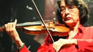  Keman virtüözü Suna Kan, hayatını kaybetti. KALBİMİZDE HEP YAŞAYACAK Acı haberi sosyal