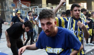 Fenerbahçe ve Başakşehir arasındaki final öncesi İzmir’de olaylar yaşandı