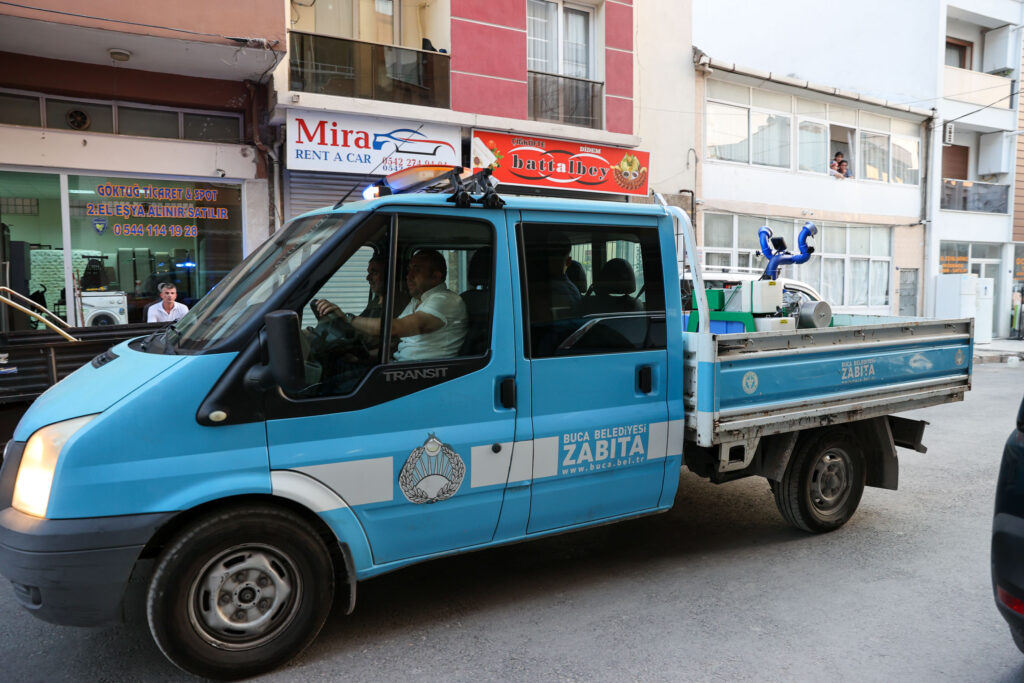 Buca’da sivrisineklere karşı önlem alındı!