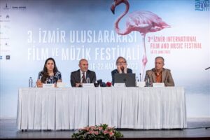 İzmir Büyükşehir Belediye Başkanı Tunç Soyer’in İzmir’i kültür sanat kenti