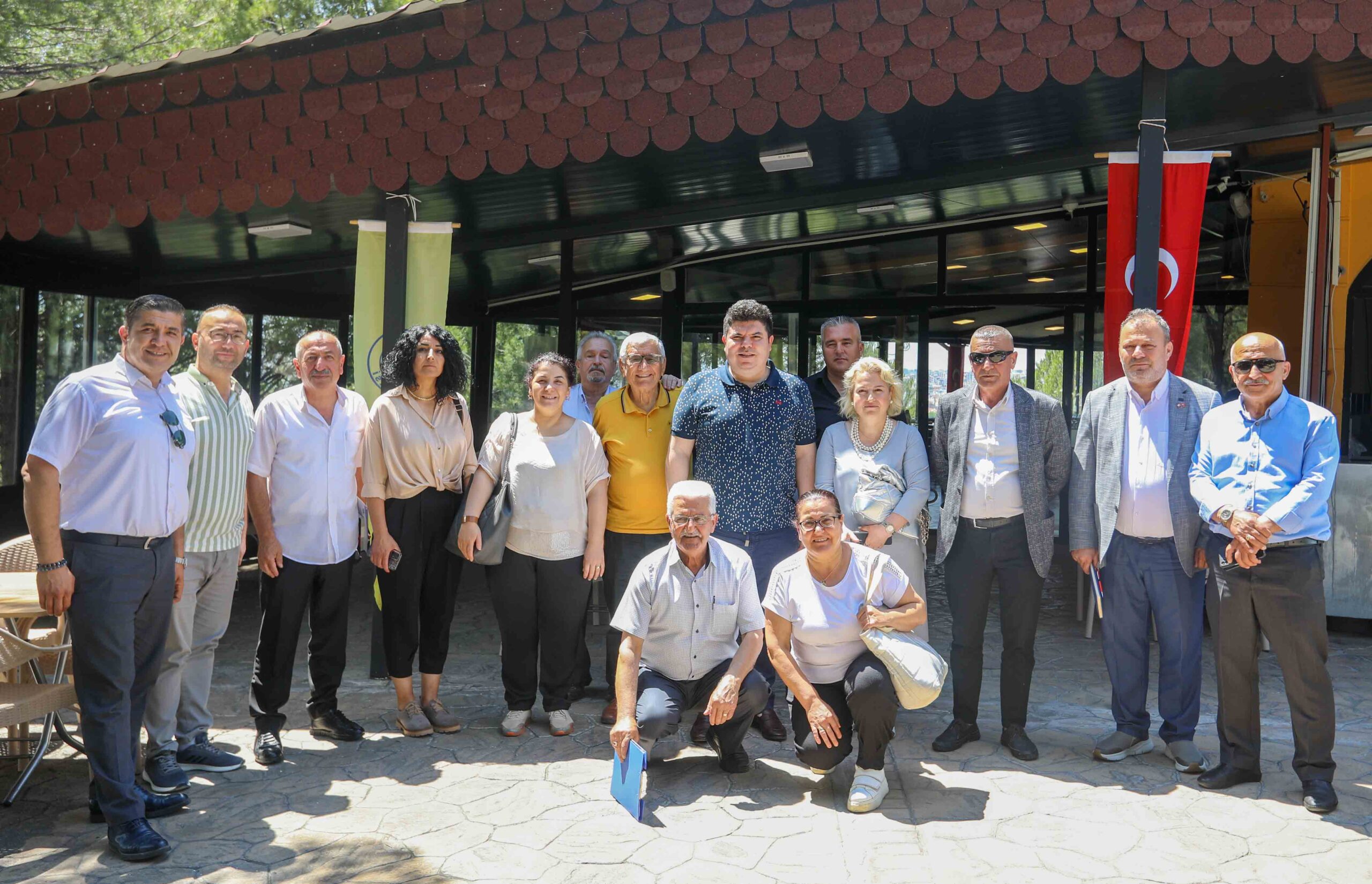 Buca Belediyesi Mevlana Tesisleri içerisinde yer alan Neva Kafe’de gerçekleştirilen