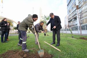 Karşıyaka Belediyesi, küresel iklim krizine karşı yerelde yürüttüğü çalışmalar kapsamında,