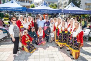 Konak Belediye Başkanı Abdül Batur, Çankaya Mahalle Muhtarlığı’nın Konak Halk