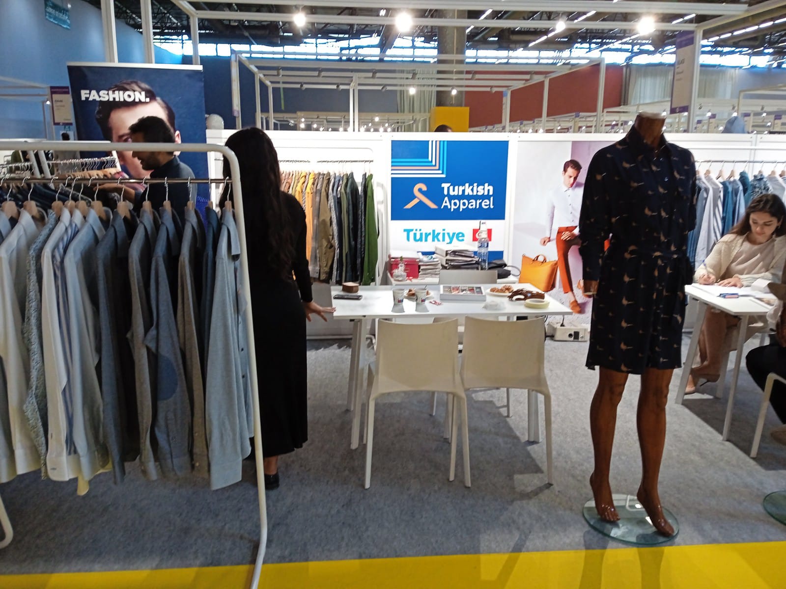 Türk moda endüstrisi Paris’te yeşil dönüşüme hazır olduğunu da tüm