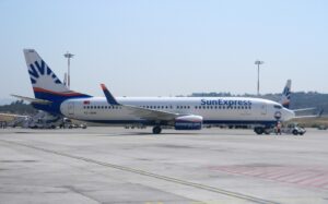 TAV Havalimanları tarafından işletilen İzmir Adnan Menderes Havalimanı SunExpress’in Barselona