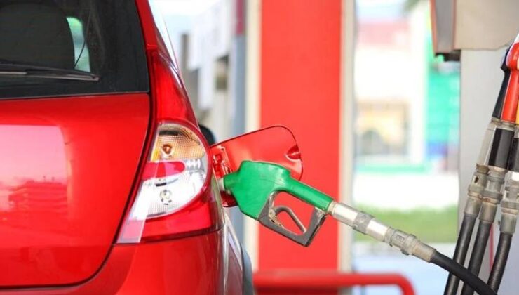 Yakıt masrafları hız kesmiyor: Benzin fiyatlarındaki yeni zam şaşırttı!