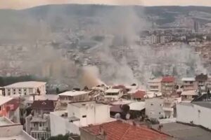Yangın, saat 20.15 sıralarında Bornova Aşık Veysel Rekreasyon Alanı’na yakın