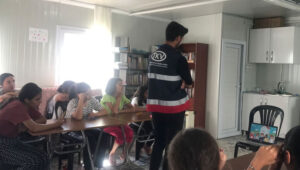İzmir Büyükşehir Belediyesi, Adıyaman’da kurulan yaklaşık 700 kişilik konteyner kentte,