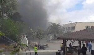 Çapa Tıp Fakültesi’nin yemekhane bölümünde bilinmeyen bir nedenle yangın çıktı.