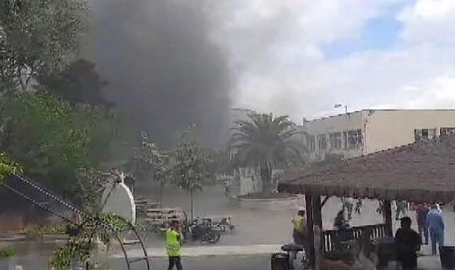 Çapa Tıp Fakültesi’nin yemekhane bölümünde bilinmeyen bir nedenle yangın çıktı.