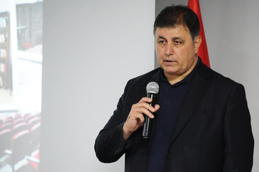 Karşıyaka Belediyesi'nden Sivil Toplum'a tam destek... STK Yerleşkesi bir yılını doldurdu