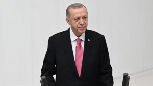 Cumhurbaşkanı Erdoğan, Meclis’e gelişinde Geçici TBMM Başkanı Devlet Bahçeli tarafından