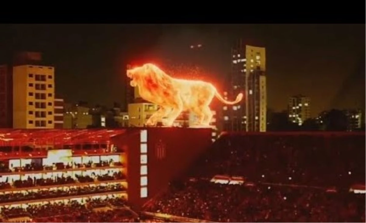 Arjantin’de ‘Aslanlar’ olarak bilinen Estudiantes’in stadyum açılışındaki hologram şovuna gösterilen