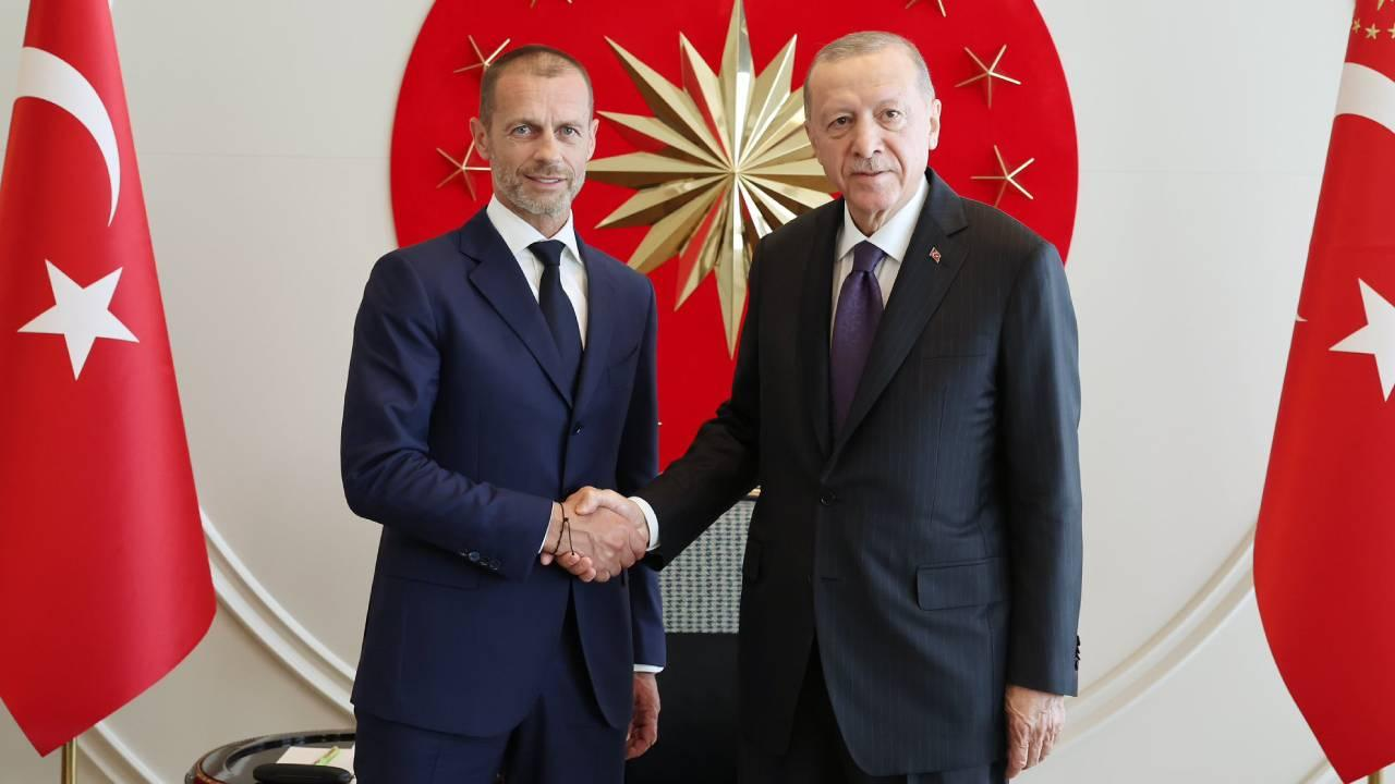 Cumhurbaşkanı Recep Tayyip Erdoğan, UEFA Başkanı Aleksander Ceferin ile görüştü.
