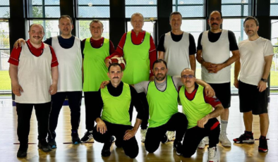 Cumhurbaşkanı Erdoğan bakanlarla basketbol oynadı