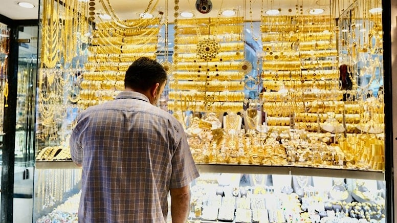 Altının gram fiyatı 1.490 lira seviyesinden işlem görürken çeyrek altın