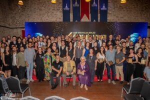 Ege Tiyatrolar Birliği tarafından dördüncü kez verilen Özdemir Nutku Tiyatro