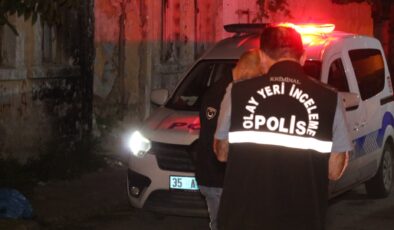 İzmir’de sokakta çıkan silahlı kavgada 2 kişi ağır yaralandı 