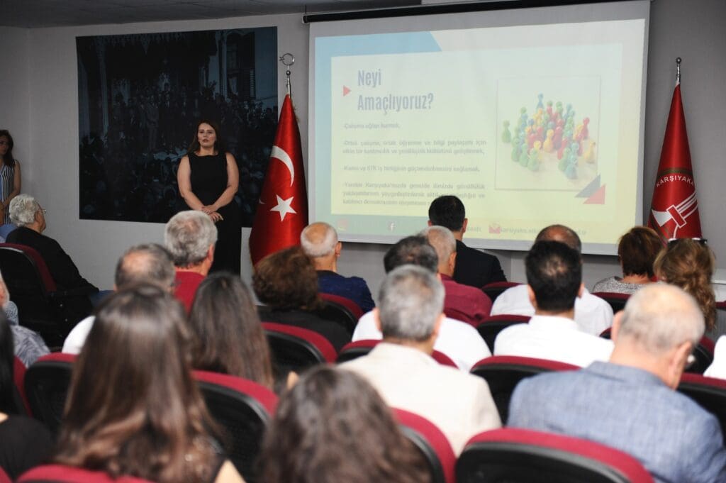 Karşıyaka Belediyesi'nden Sivil Toplum'a tam destek... STK Yerleşkesi bir yılını doldurdu 4 Karşıyaka Belediyesi'nden Sivil Toplum'a tam destek... STK Yerleşkesi bir yılını doldurdu