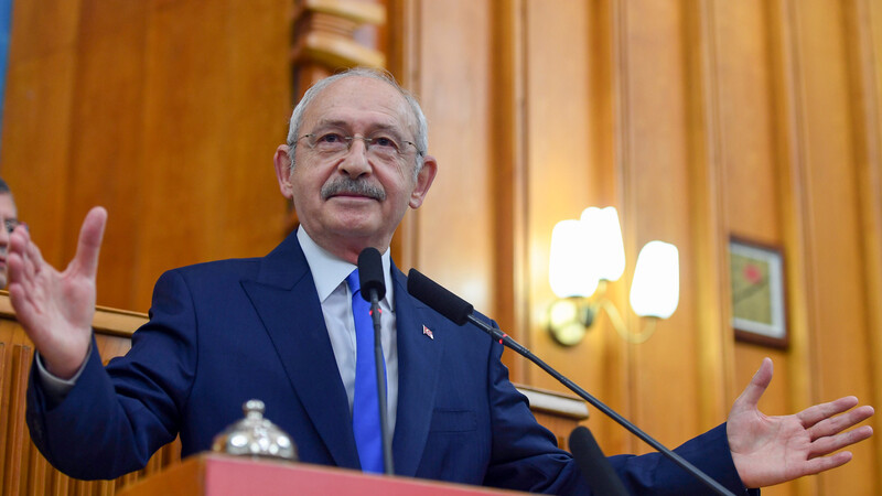 Kılıçdaroğlu partisinin haftalık grup toplantısında konuşuyor....