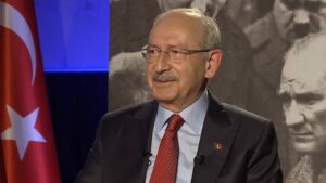 CHP Genel Başkanı Kemal Kılıçdaroğlu, katıldığı canlı yayında gazetecilerin sorularını