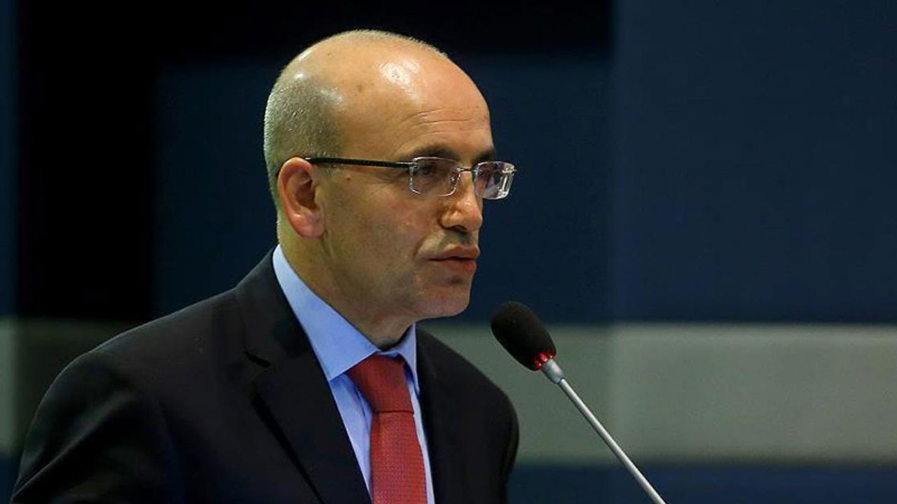 Şimşek, AK Parti'nin yeni dönem ilk grup toplantısında HDP'nin hazine