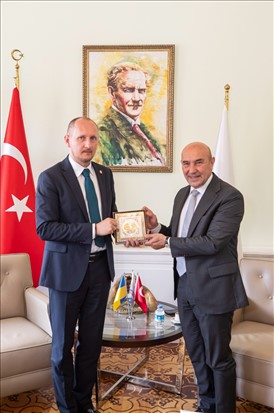 Ukrayna’nın İstanbul Başkonsolosu Nedilskyi İzmir’de ağırlandı