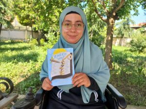 Engel durumunu anlatan yazılarıyla kitabın hazırlanmasına destek veren Göksel, herkesi