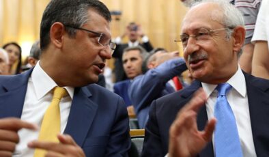 CHP kurmayları: Kılıçdaroğlu, genel başkanlık için Özgür Özel’e destek verebilir