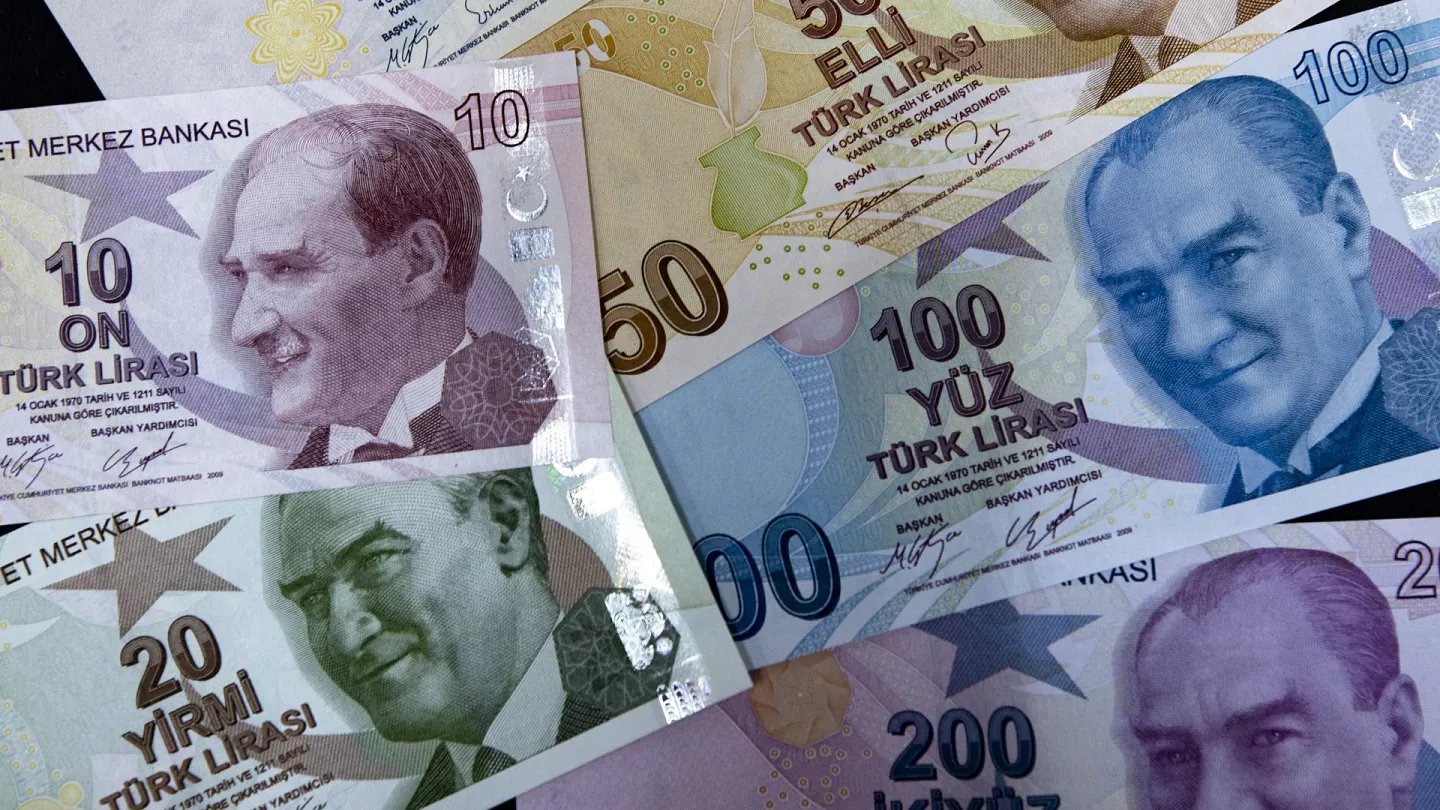 Emeklilere yapılacak ara zam için ekonomistlerden yeni tahminler geliyor. Çarşamba