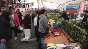 Havuç fiyatları, genellikle kış mevsiminde yetişen ve sofraların vazgeçilmez lezzetleri