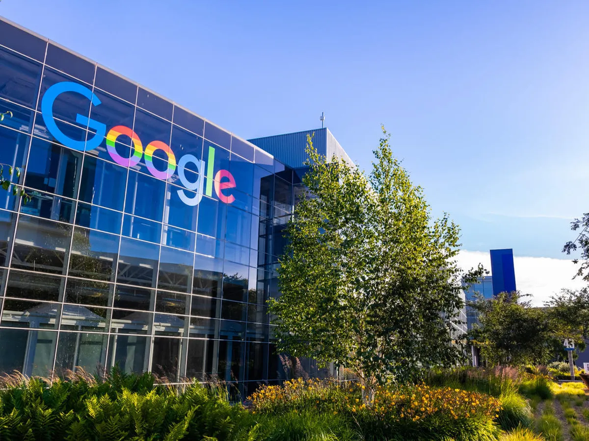 Google, getirmiş olduğu yeni sisteminde büyük sosyal medya platformlarını, yayınladıkları