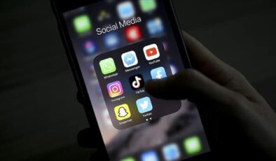 15 yaş altındakilerin sosyal medya kullanımını veli iznine bağlayan tasarı onaylandı