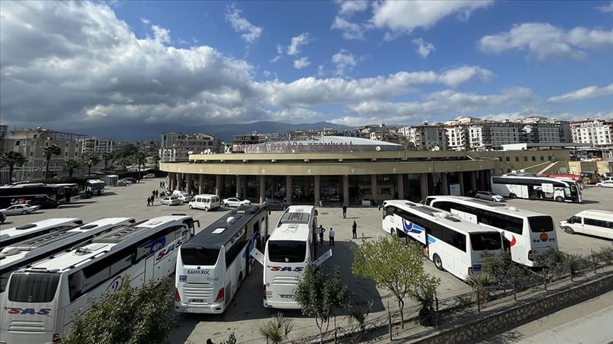 Döviz kurundaki hızlı yükselişler, bayram için başlatılan ek sefer biletlerinin