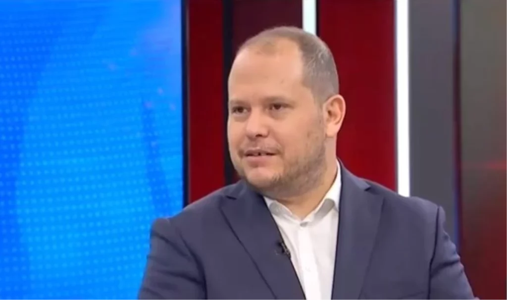 Tolga İdikat kimdir? Nereli ve kaç yaşında? Çalar Saat'in konuğu Tolga İdikat'in mesleği nedir?