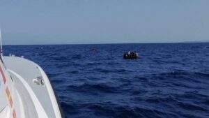 Save The Children, Batan Teknede 100 Çocuğun Mahsur Kaldığı İddiasını