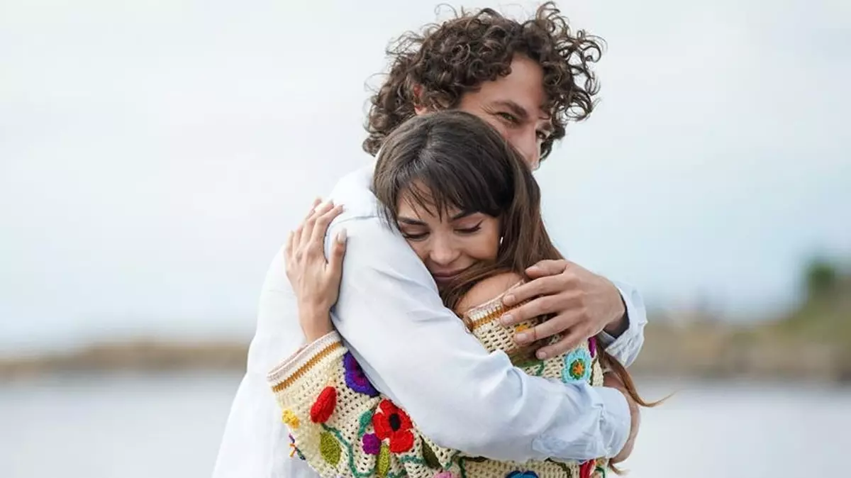 Star TV Yüz Yıllık Mucize 13. bölüm (FİNAL) izle full yayın HD Birkan Sokullu ve Ebru Şahin’in başrollerini paylaştığı Yüz Yıllık Mucize